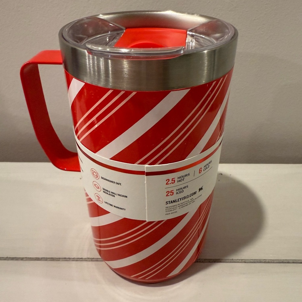 NWT Stanley Holiday Camp mug Candy Cane Twist - Picture 3 of 7
